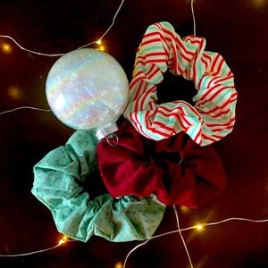 Handmade Holiday Scrunchies
